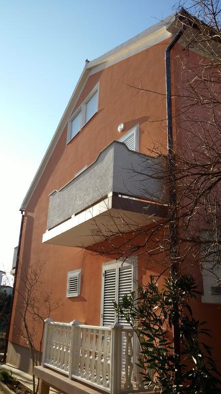 Apartment Martina Banjol Exterior foto