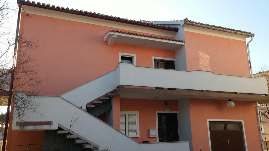 Apartment Martina Banjol Exterior foto