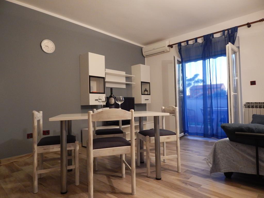 Apartment Martina Banjol Exterior foto